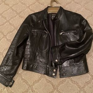 Jo de Grey Leather Jacket. Made in Paris. Silver zippers. Chic and 3/4 sleeve.